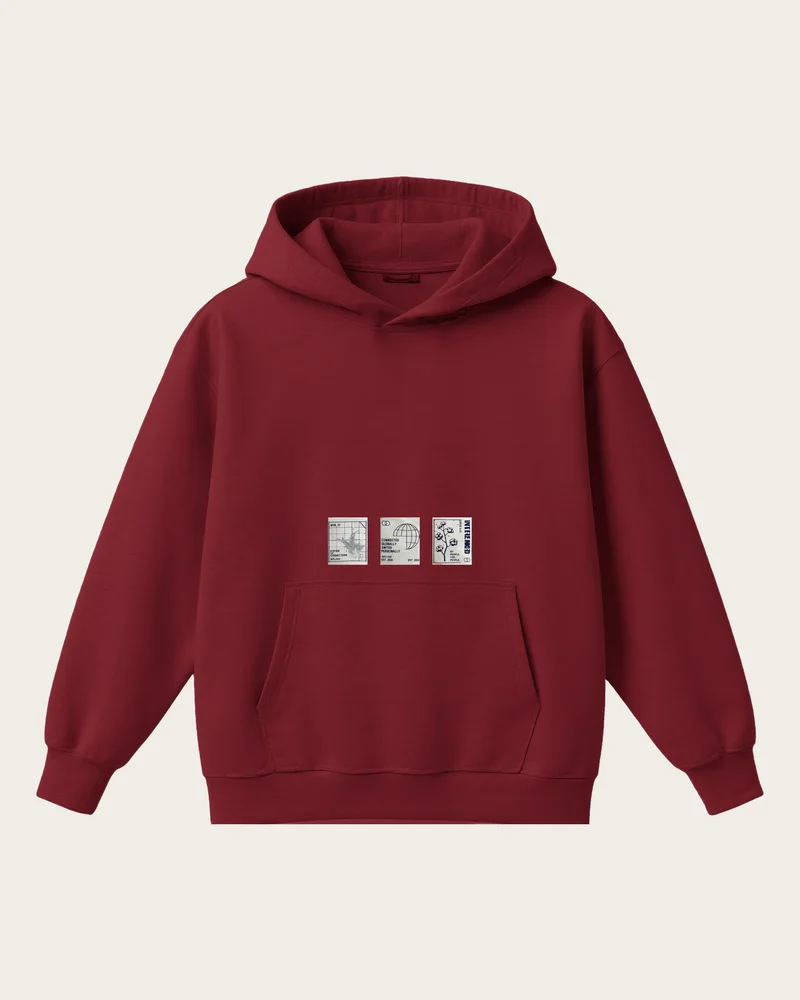 Lacivert Arşiv kombini: bordo hoodie üzerinde üç dokuma patch
